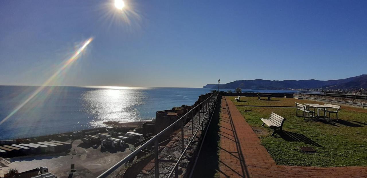 Il Nido Del Gabbiano Appartement Savona Buitenkant foto