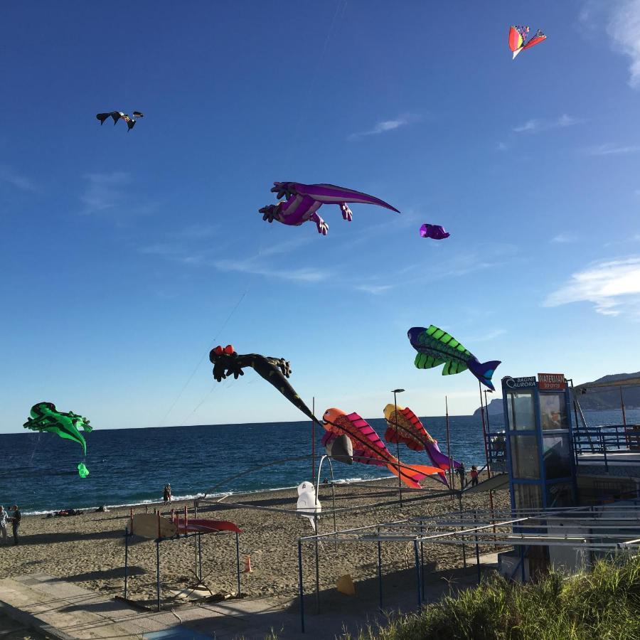 Il Nido Del Gabbiano Appartement Savona Buitenkant foto